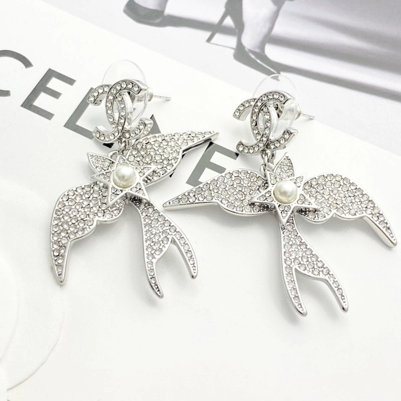 Chanel Earrings Comfortable 219624