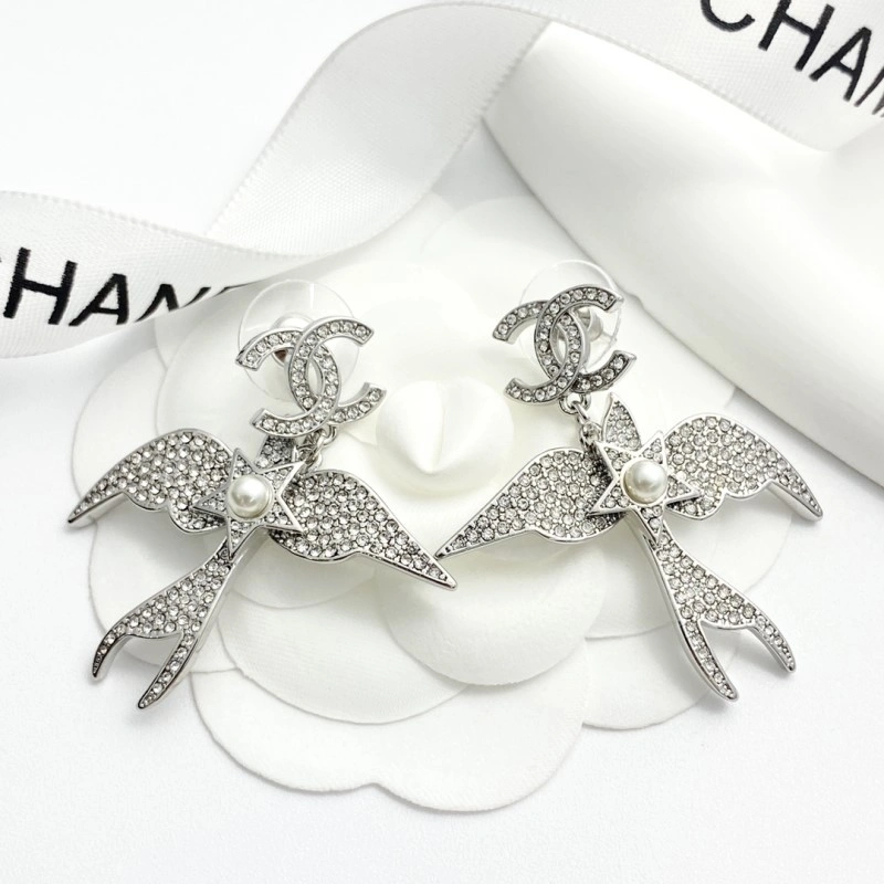 Chanel Earrings Comfortable 219624