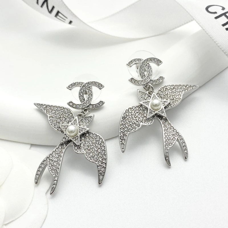 Chanel Earrings Comfortable 219624