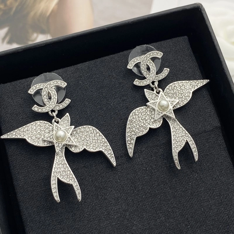 Chanel Earrings Comfortable 219624