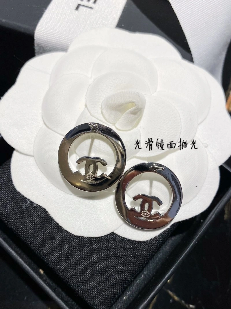 Breathable Chanel Earrings 219612