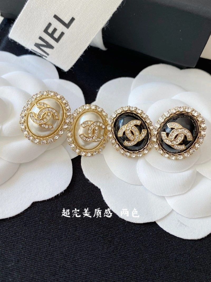 Chanel Earrings Supportive 219626