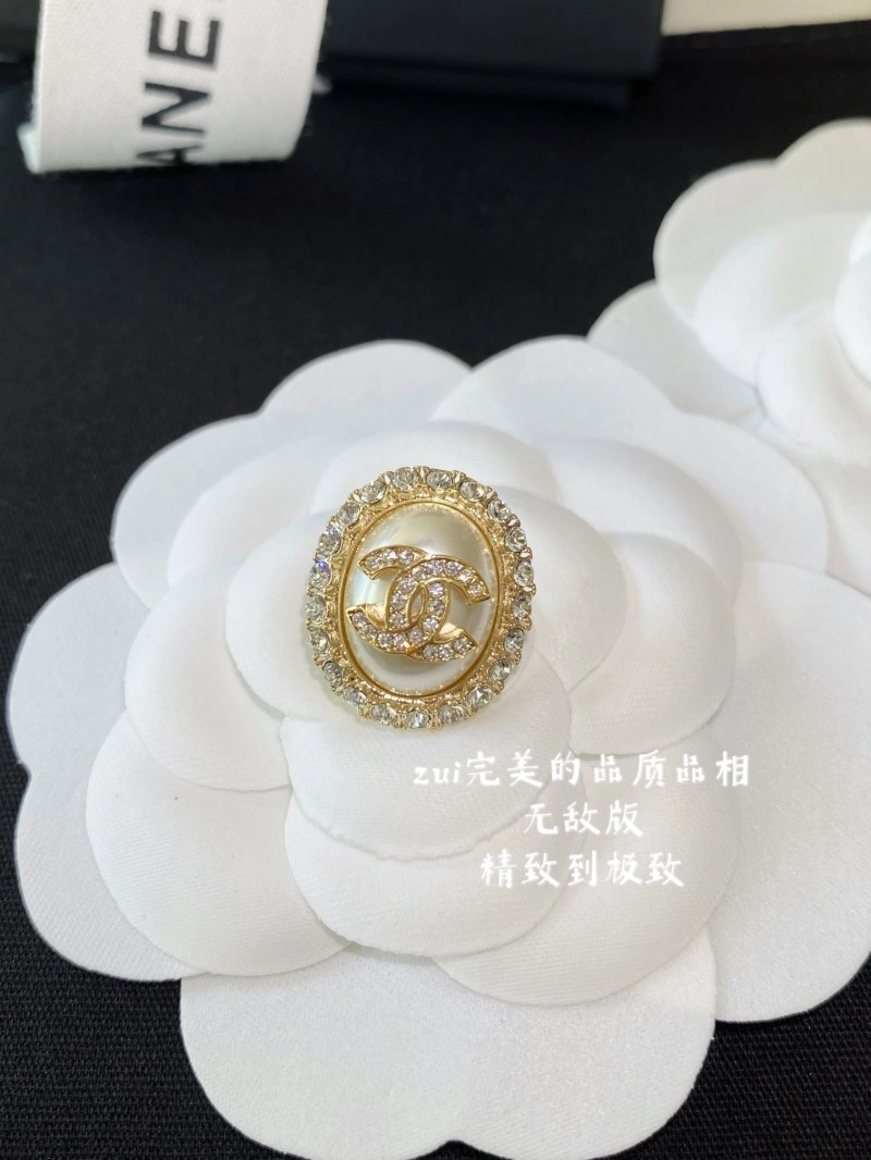 Chanel Earrings Supportive 219626