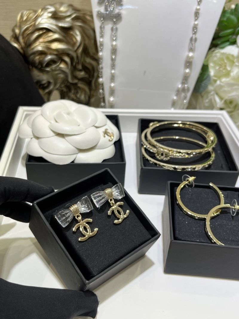 ModernLook Chanel Earrings 219605