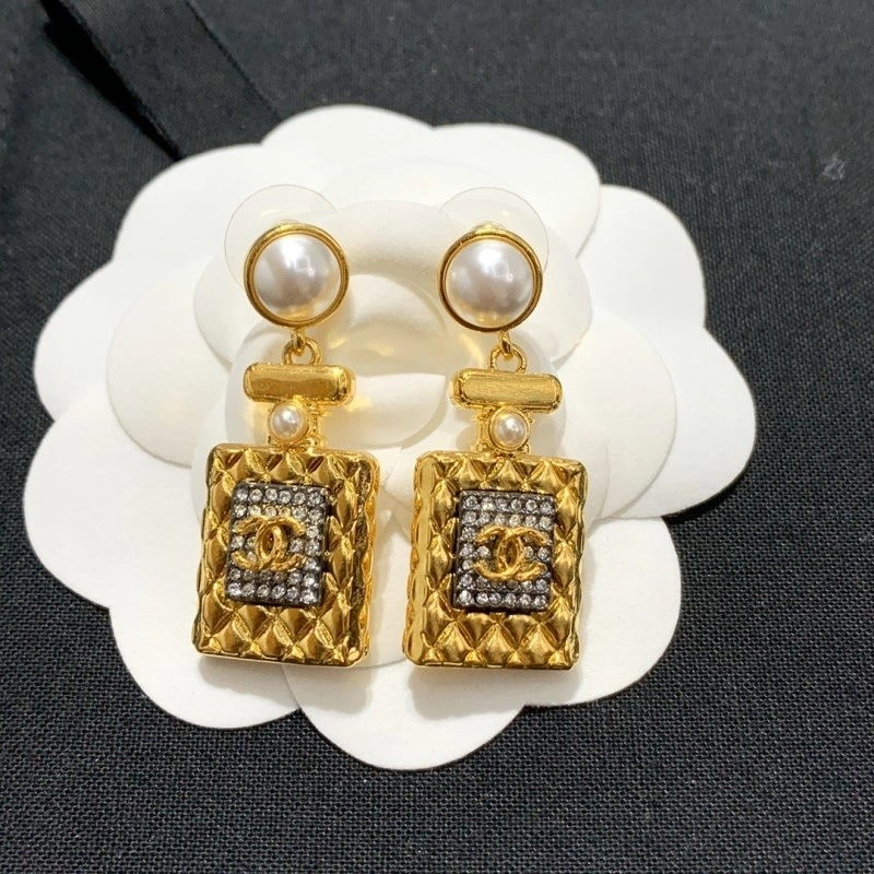 Chanel Earrings Efficient 219597