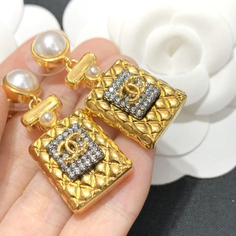 Chanel Earrings Efficient 219597
