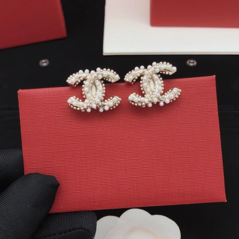 Chanel Earrings Comfortable 219606