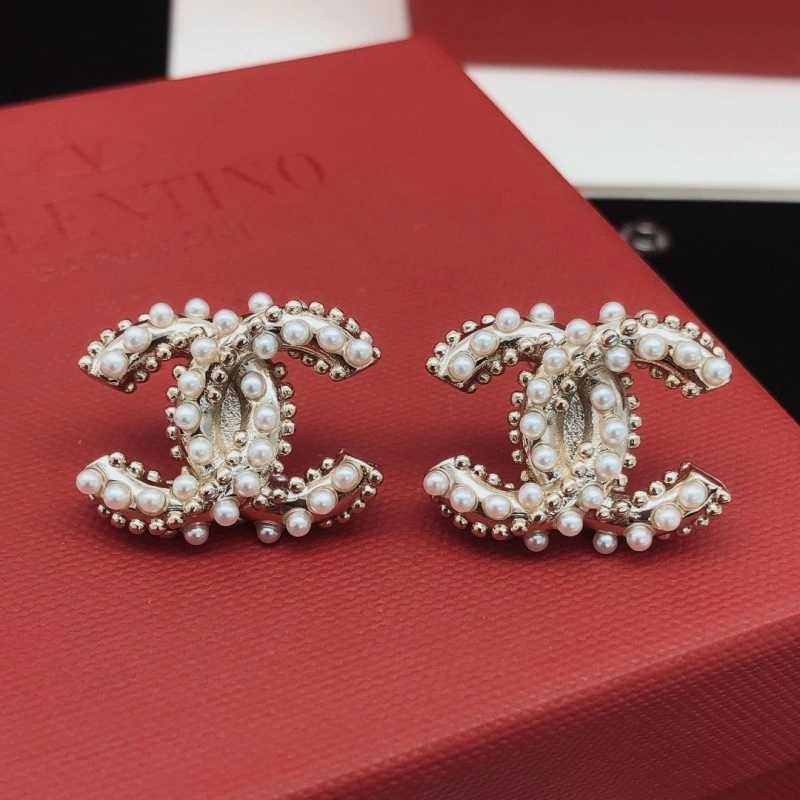 Chanel Earrings Comfortable 219606
