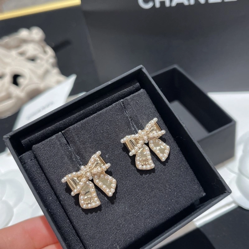 Breathable Chanel Earrings 219592