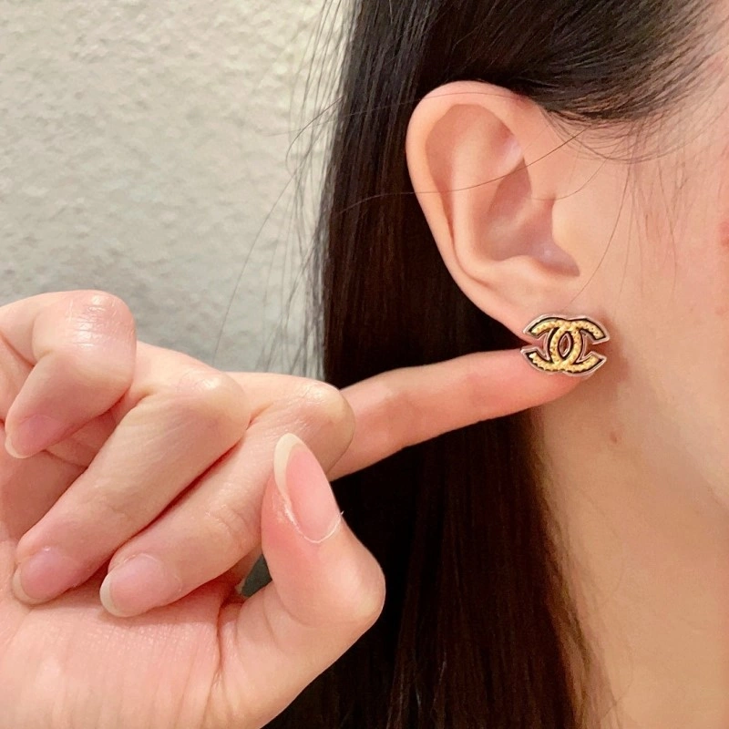 Affordable Chanel Earrings 219573