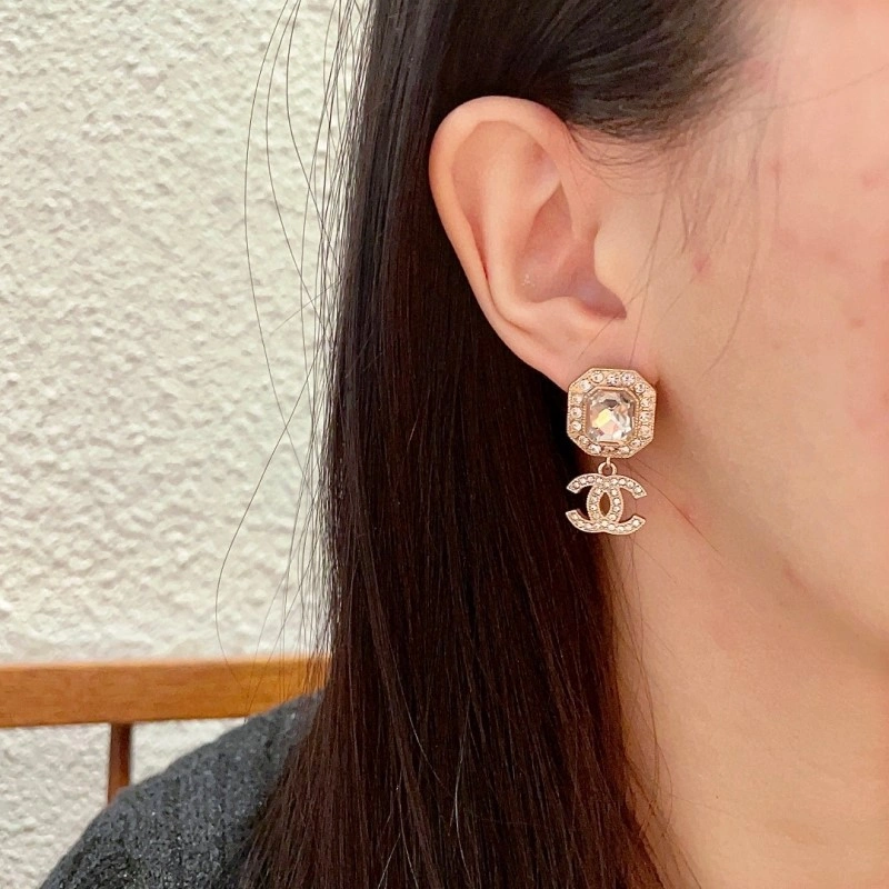Cozy Chanel Earrings 219567