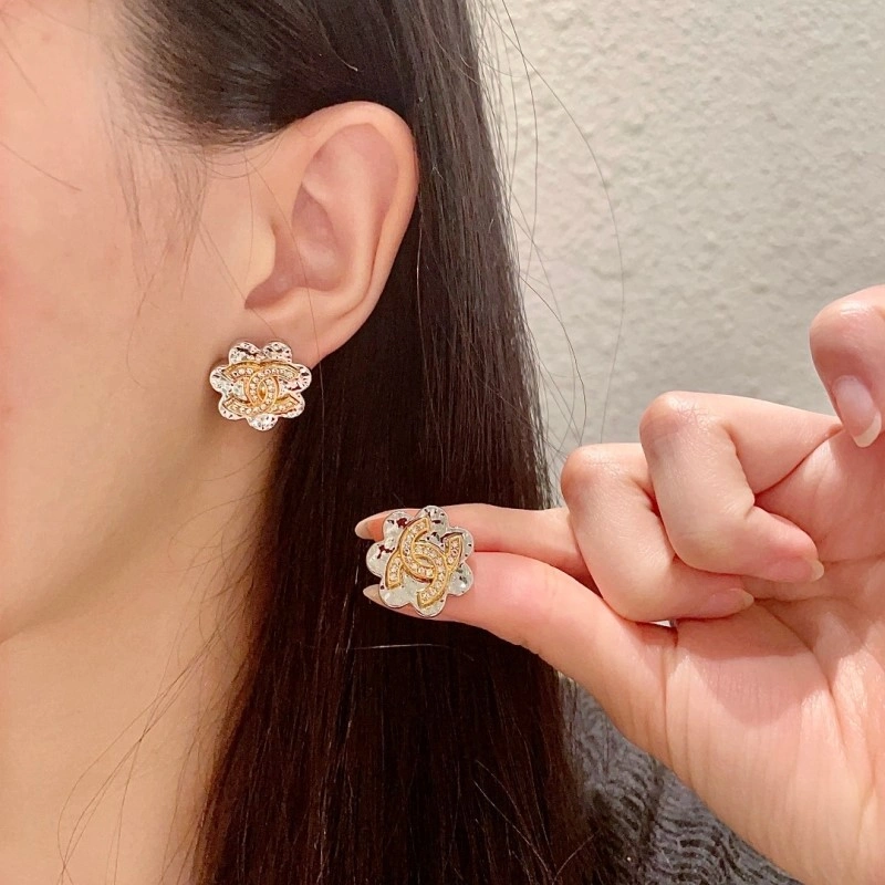 Chanel Earrings Lightweight 219577