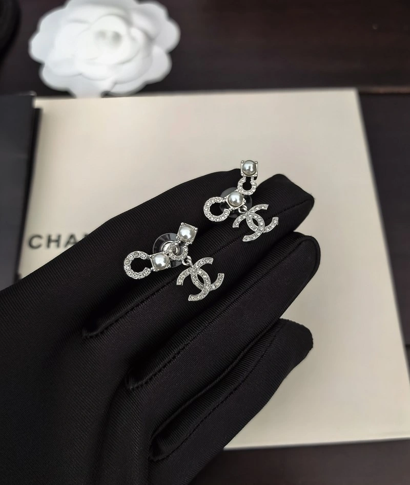 Chanel Earrings Practical 219561
