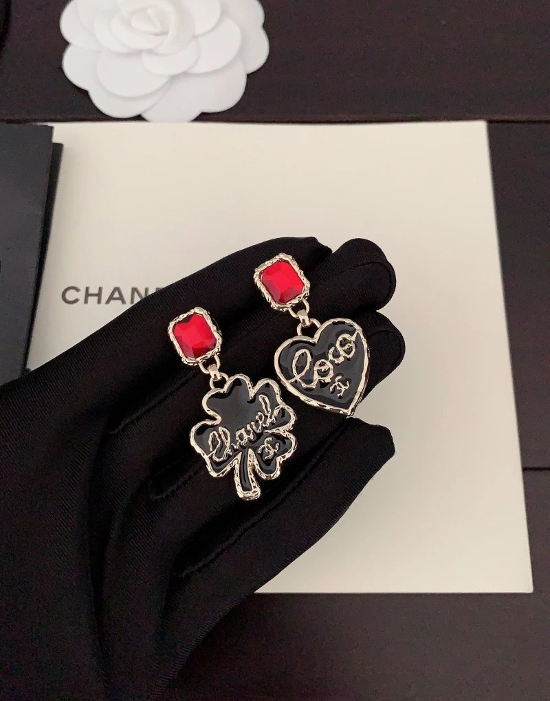 Chanel Earrings MoistureWicking 219562