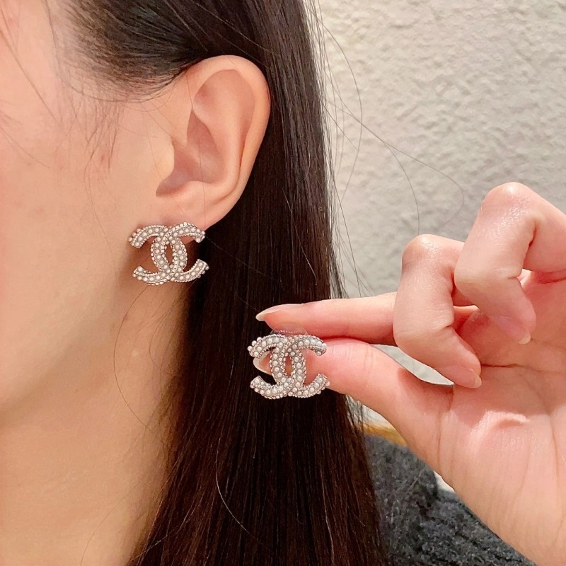 Chanel Earrings SmoothTexture 219545