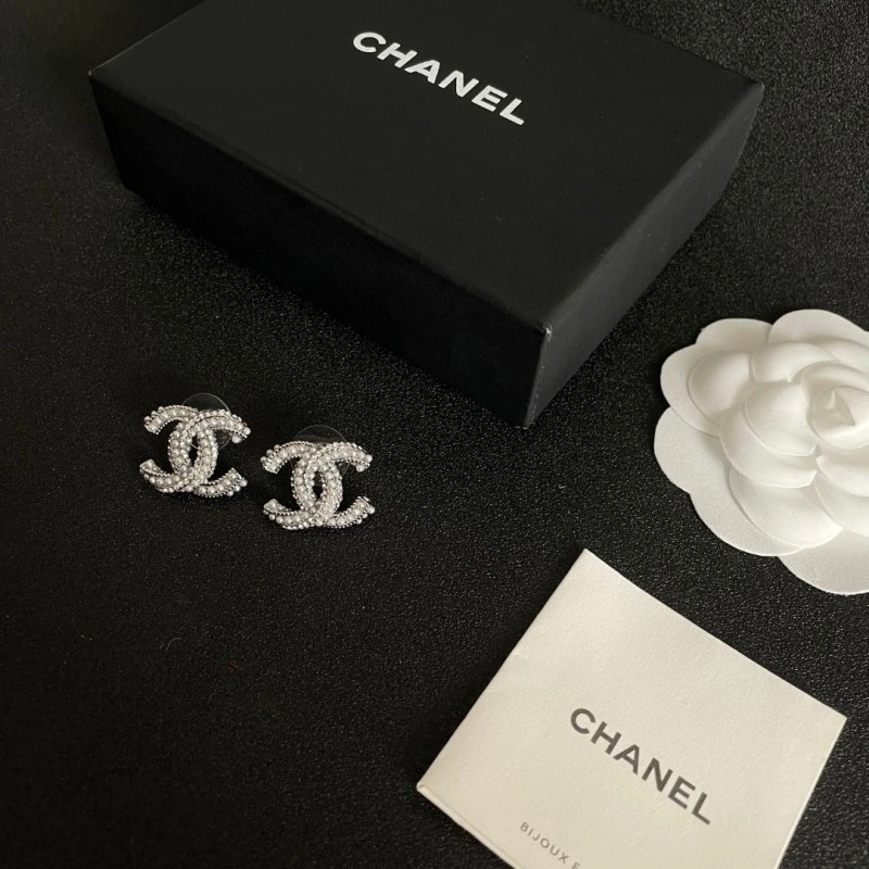 Chanel Earrings SmoothTexture 219545