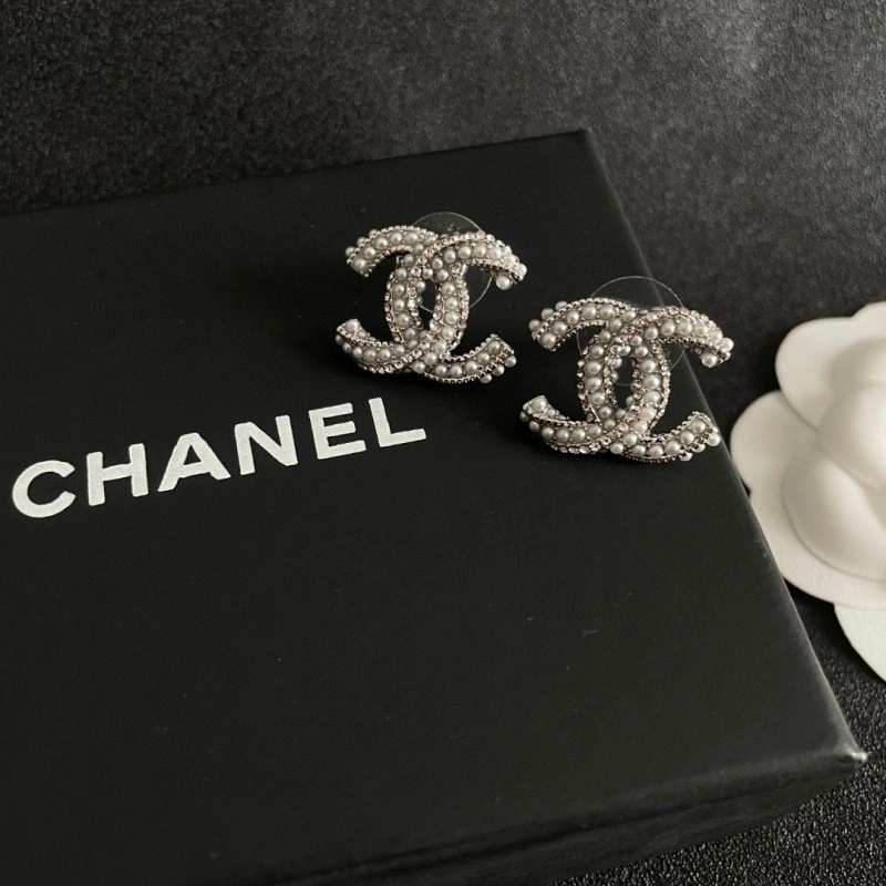 Chanel Earrings SmoothTexture 219545