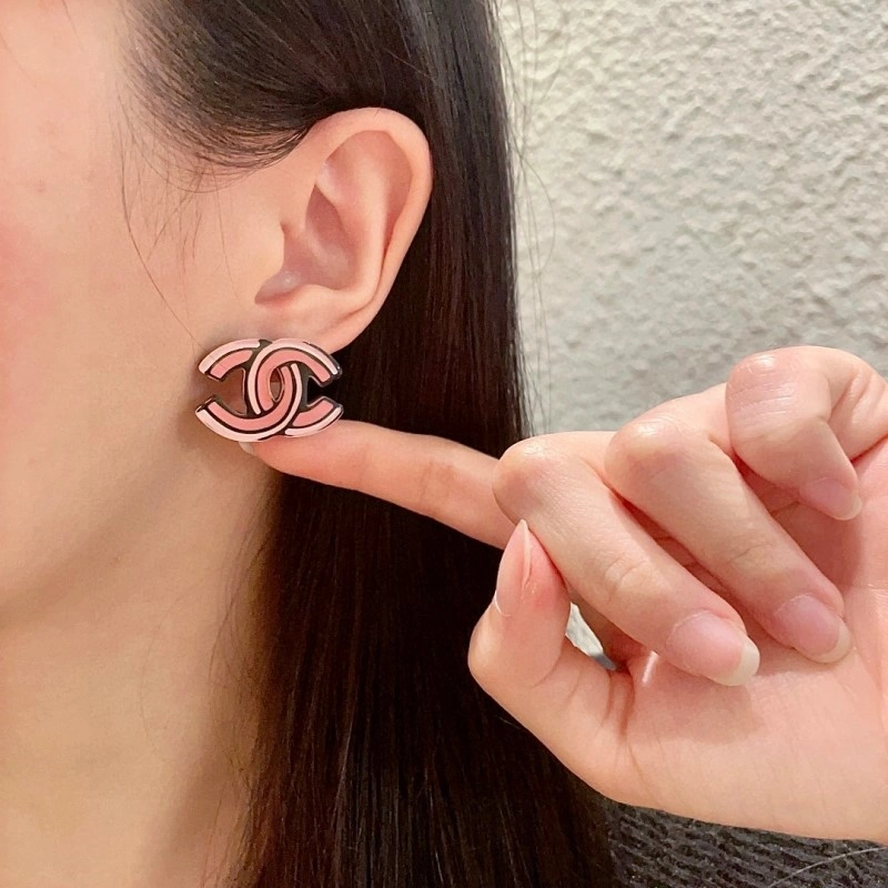 Sophisticated Chanel Earrings 219530