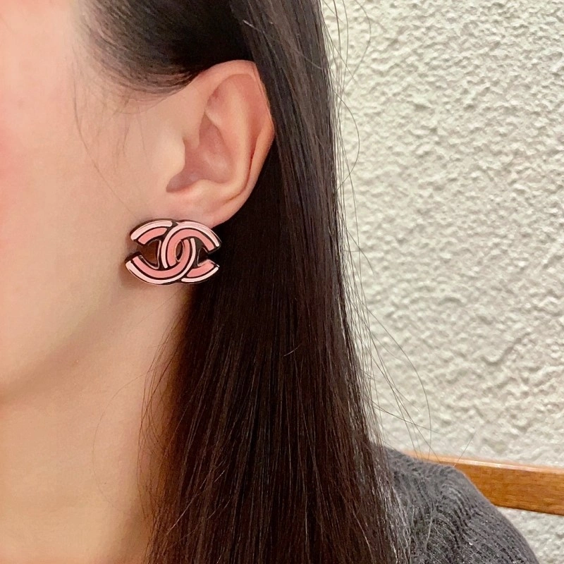 Sophisticated Chanel Earrings 219530