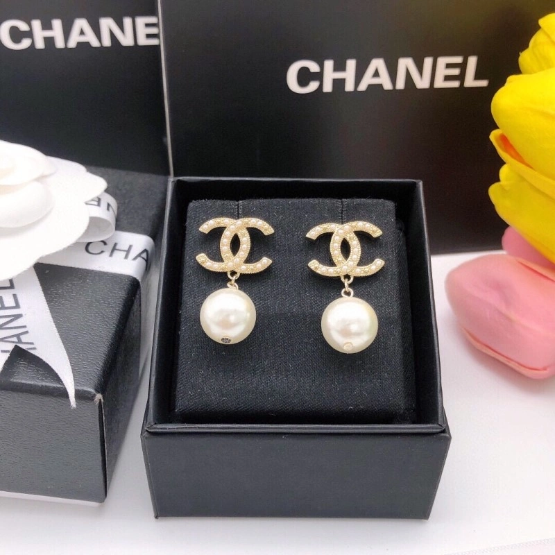 Compact Chanel Earrings 219492