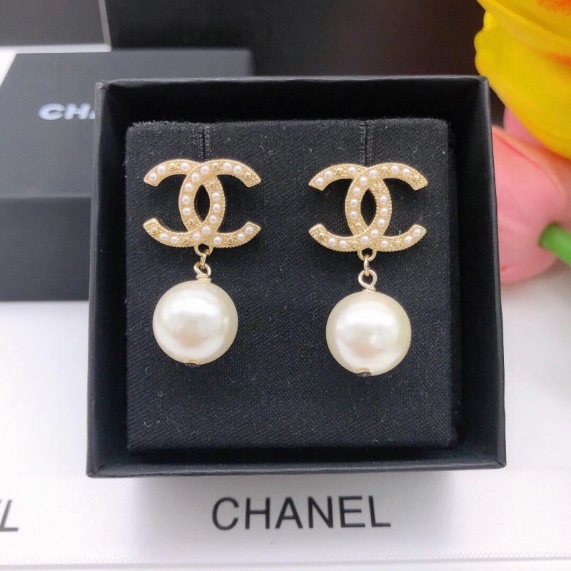 Compact Chanel Earrings 219492