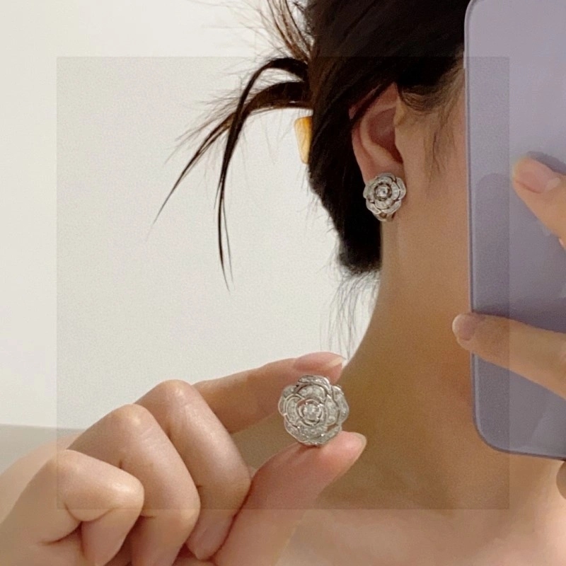 Effortless Chanel Earrings 219479