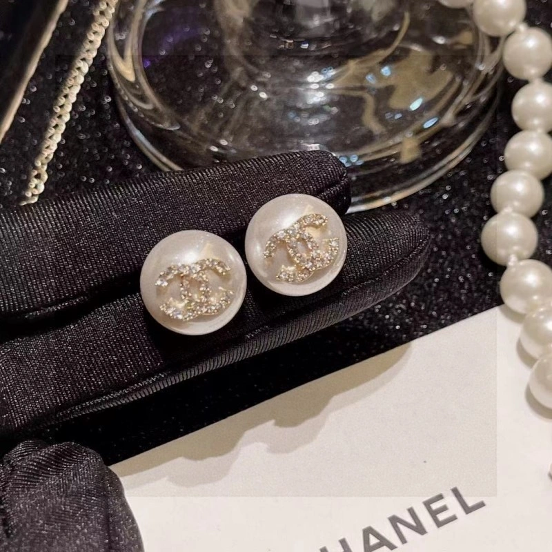 Compact Chanel Earrings 219476