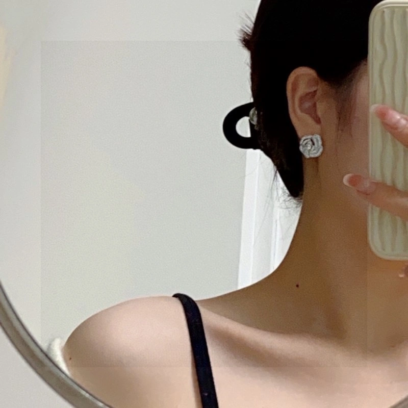 ModernLook Chanel Earrings 219480