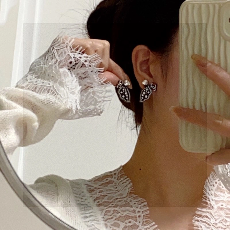Chanel Earrings Minimalist 219541