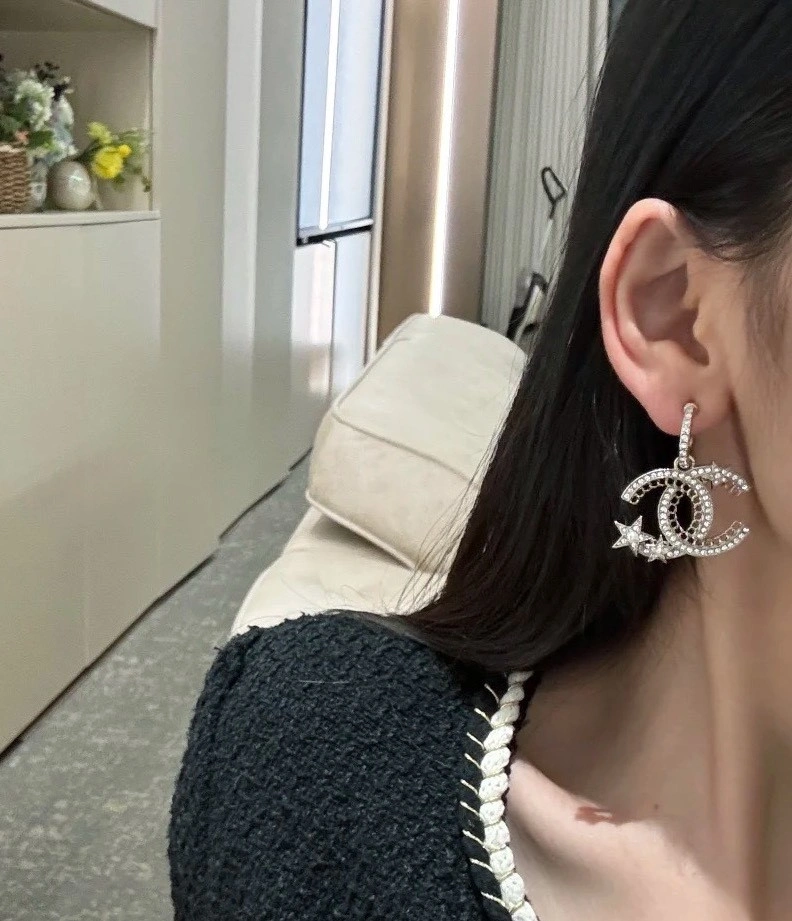 RelaxedFit Chanel Earrings 219467