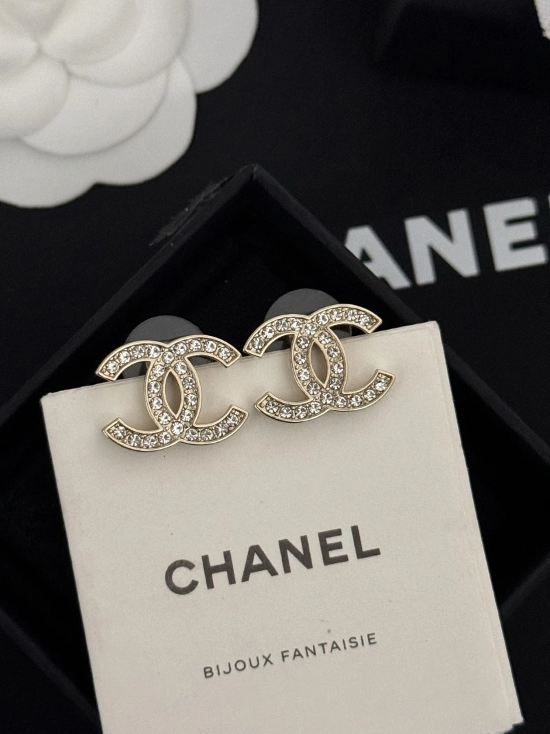 Chanel Earrings Comfortable 219468