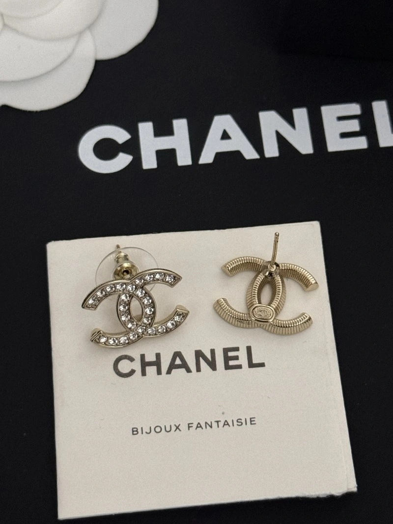 Chanel Earrings Comfortable 219468