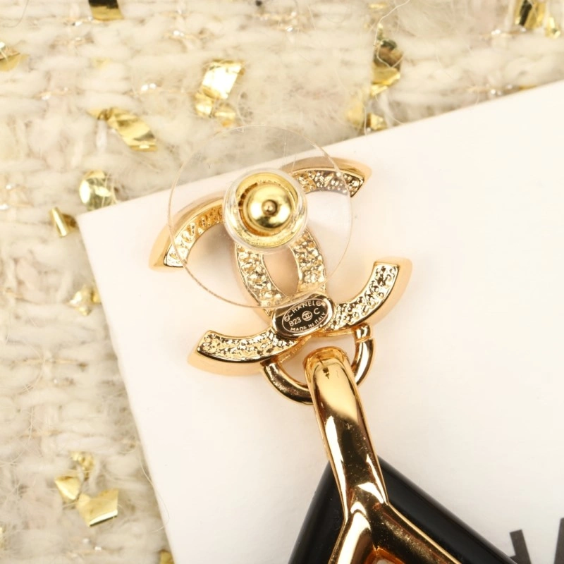 Trendsetting Chanel Earrings 219456