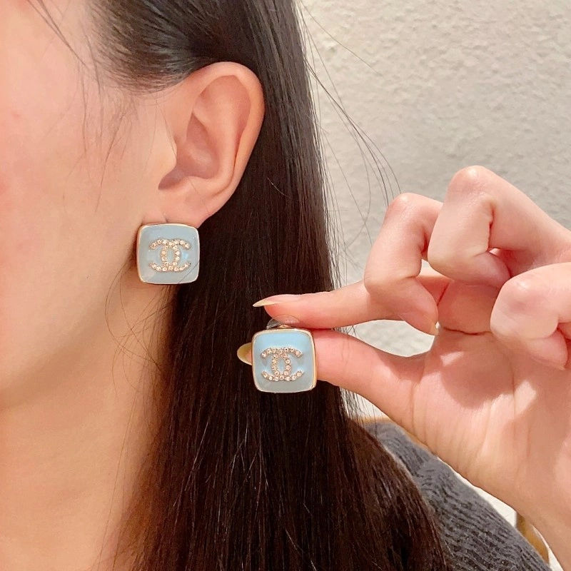 MoistureWicking Chanel Earrings 219443