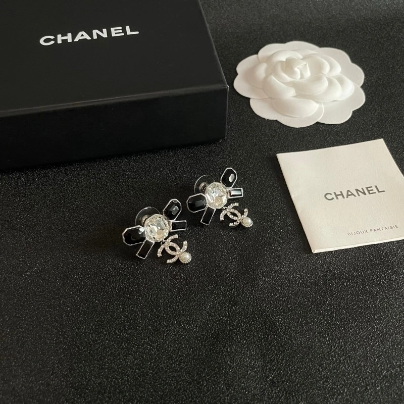Supportive Chanel Earrings 219435