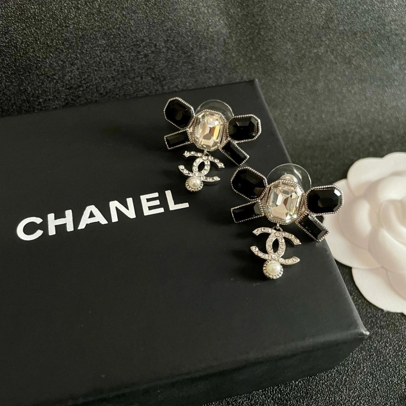 Supportive Chanel Earrings 219435