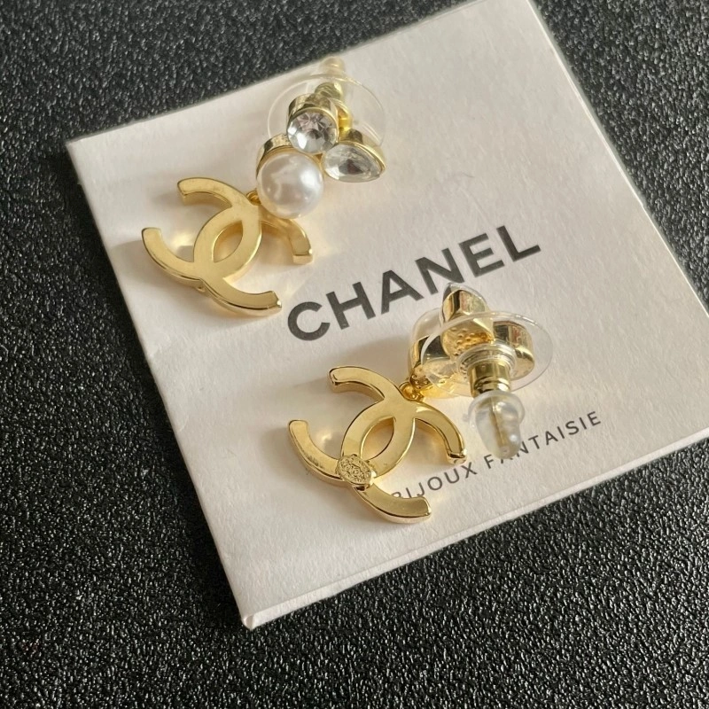 Minimalist Chanel Earrings 219434