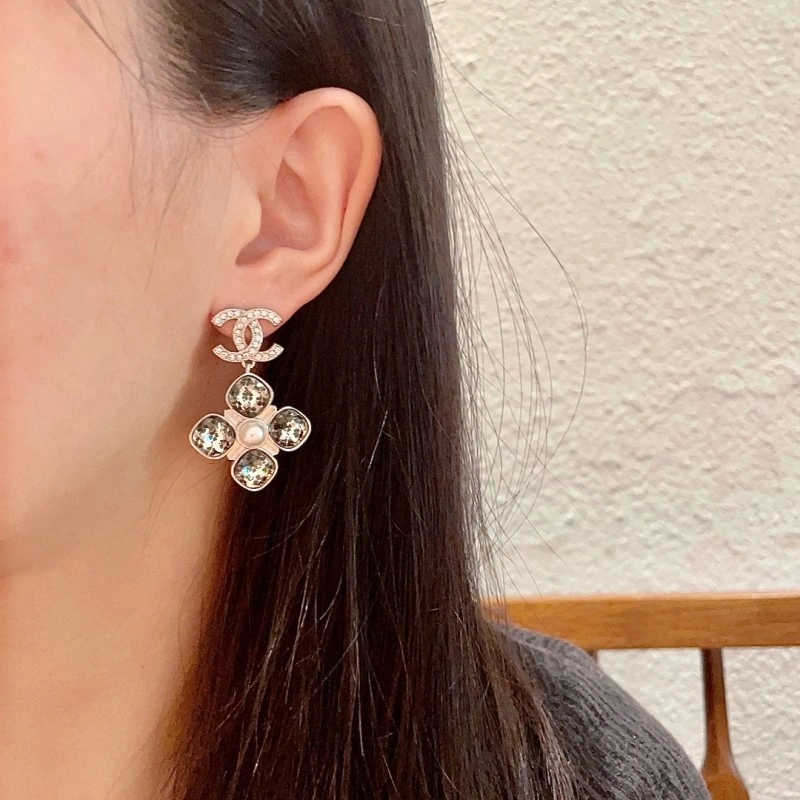 Premium Chanel Earrings 219432