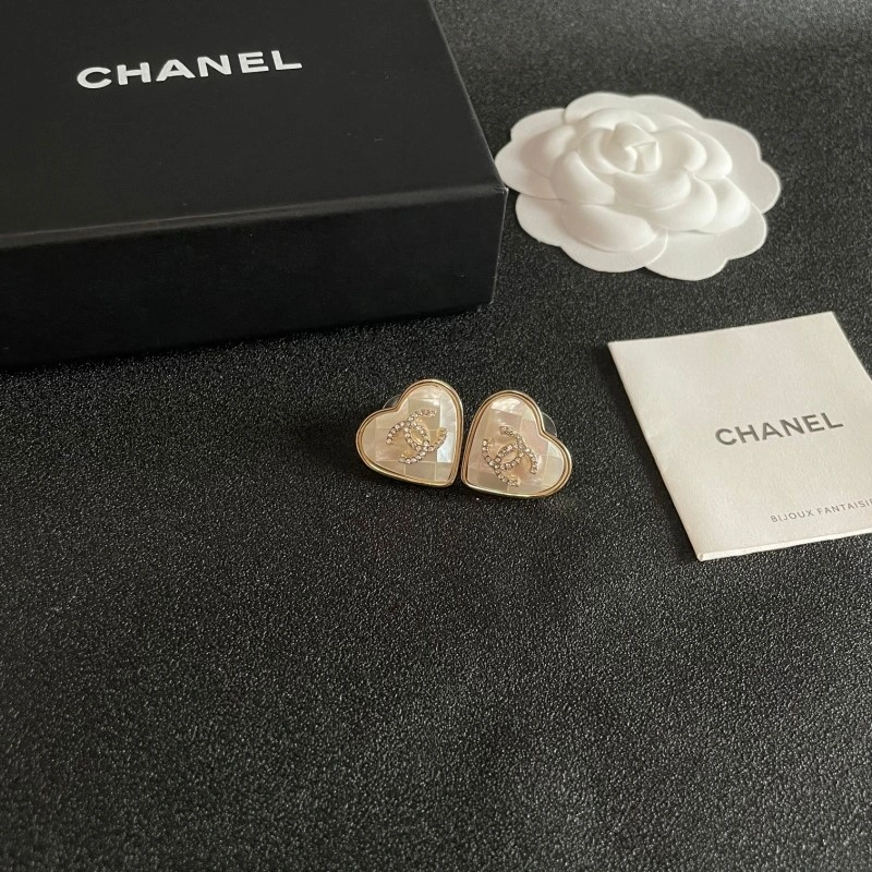 Sophisticated Chanel Earrings 219424