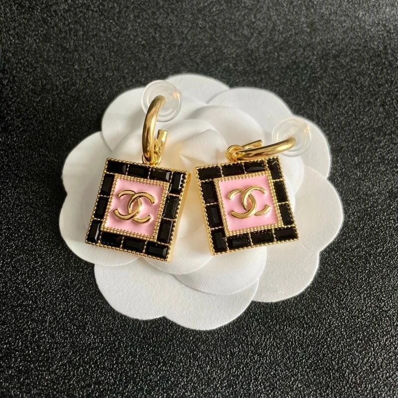 Chanel Earrings Elegant 219422