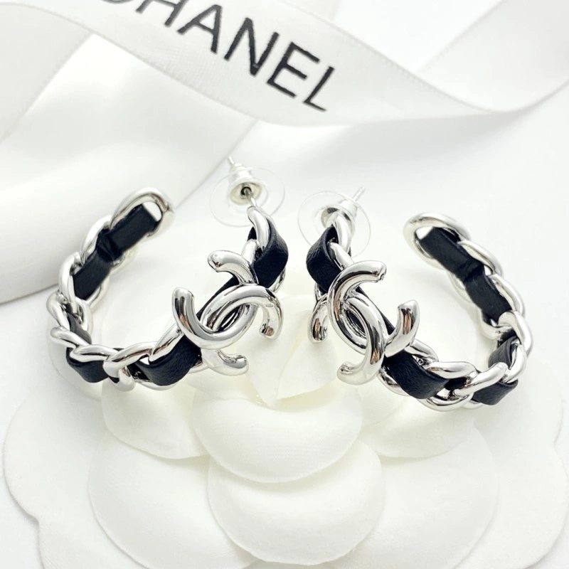 Chanel Earrings Comfortable 219429