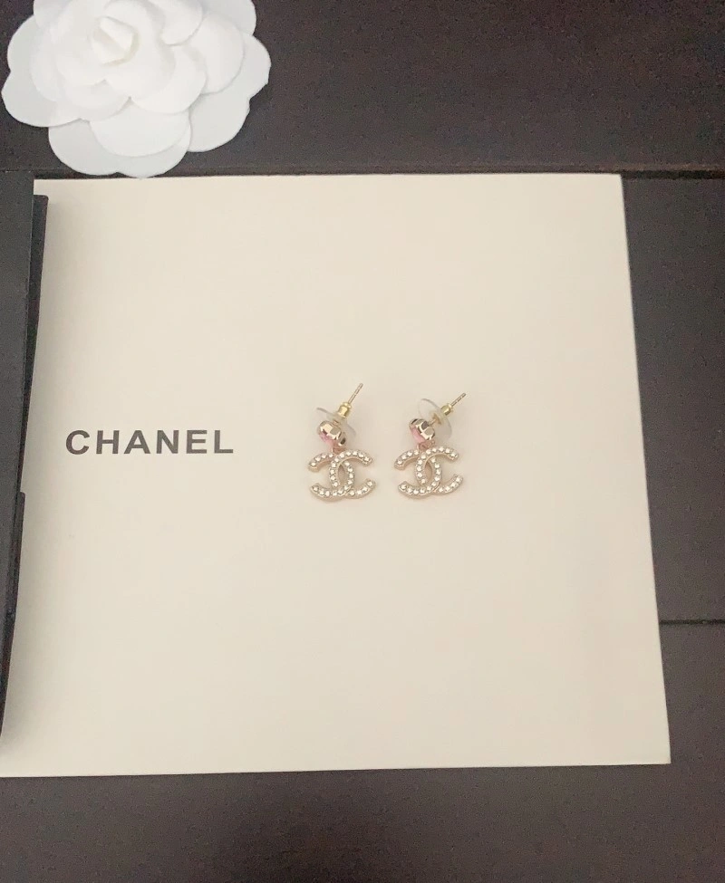Unisex Chanel Earrings 219411