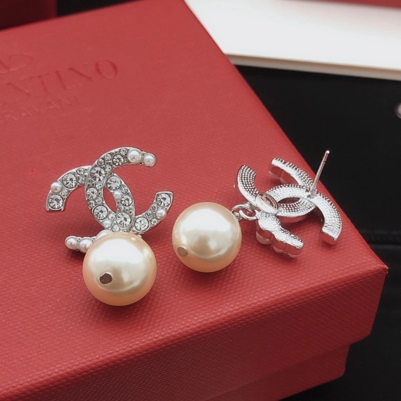 Durable Chanel Earrings 219393