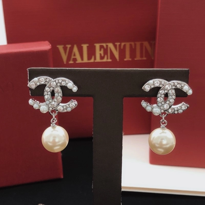 Durable Chanel Earrings 219393