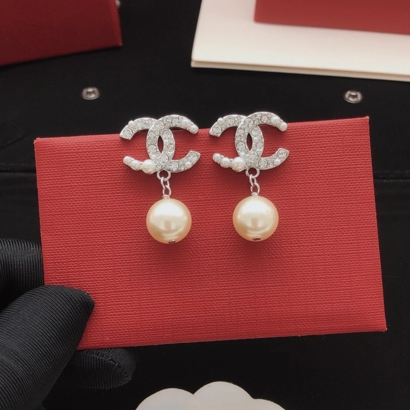 Durable Chanel Earrings 219393