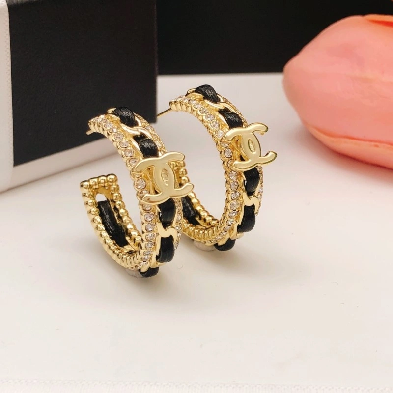 Chanel Earrings Sleek 219389