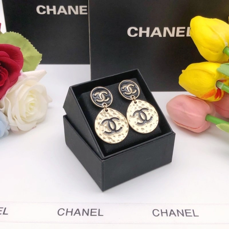 Chanel Earrings Fashionable 219399