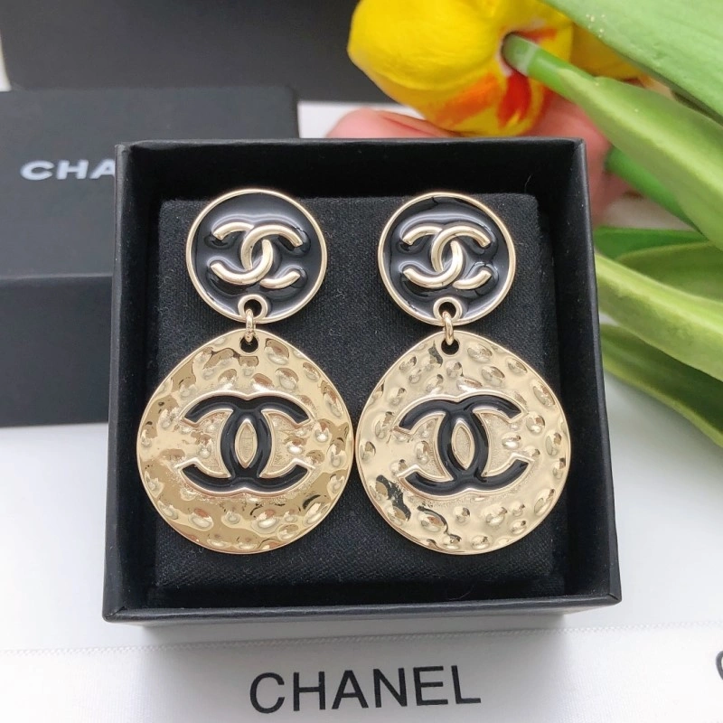 Chanel Earrings Fashionable 219399