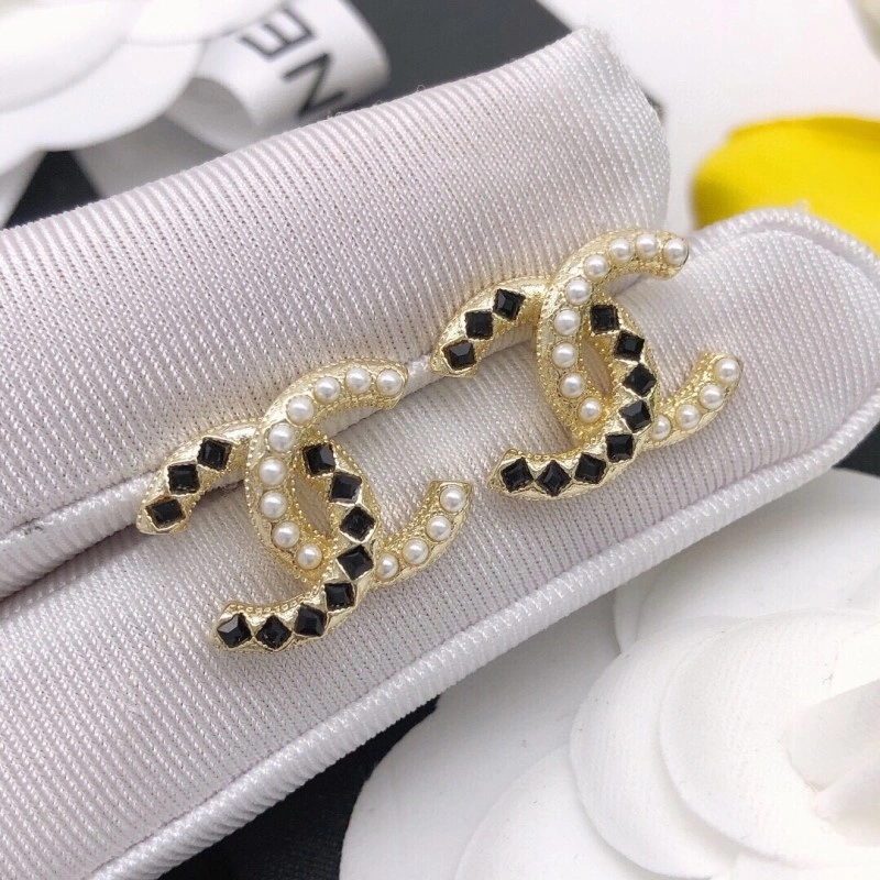 Premium Chanel Earrings 219394