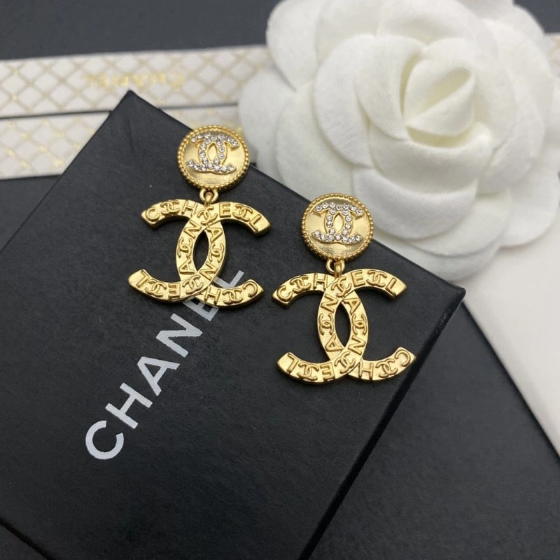 Chanel Earrings Snug 219348